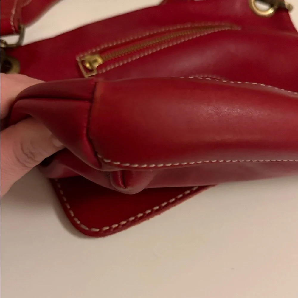 Roots Cherry Red Leather Crossbody Bag - Picture 5 of 10
